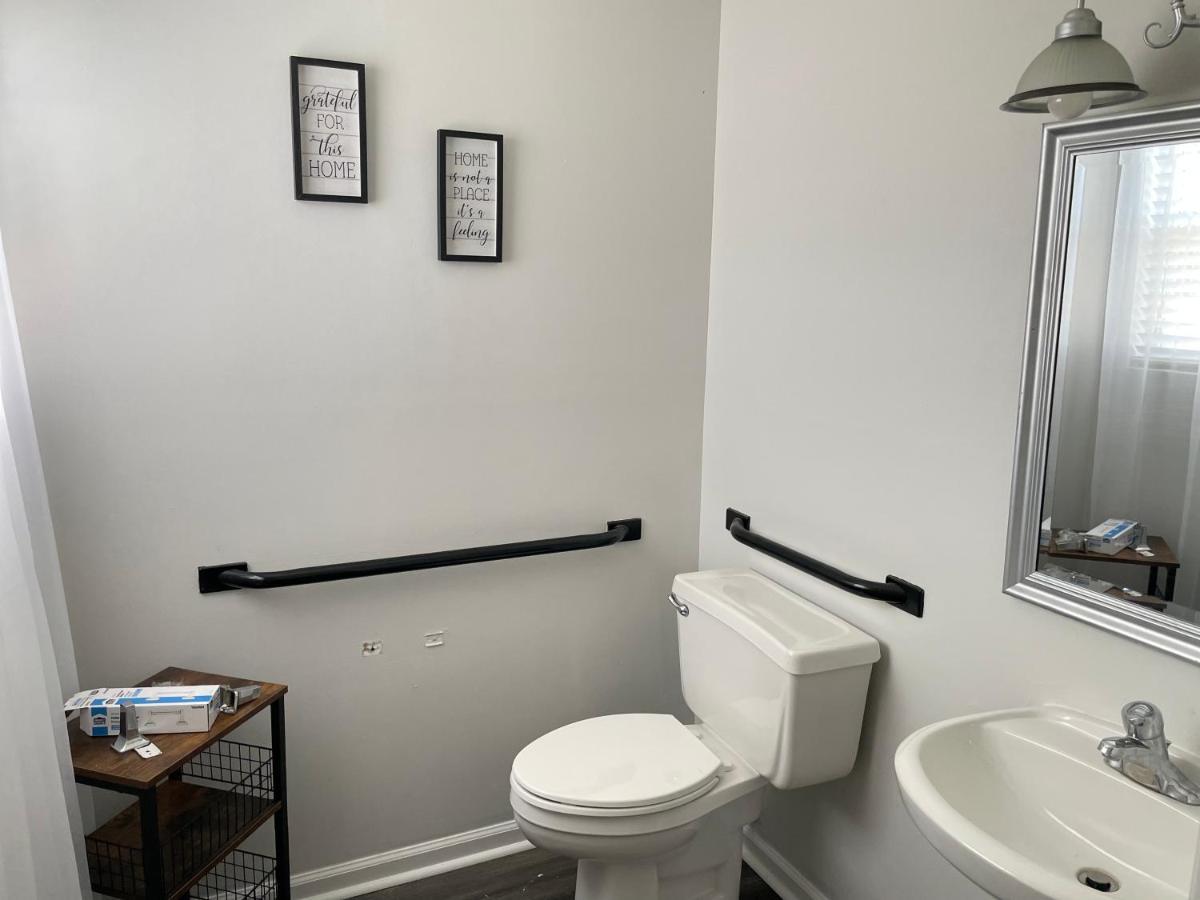Spacious 1King Bd/2Queen Bd/* 1 Mile From I-85 Lexington Exteriör bild