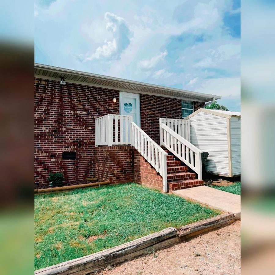 Spacious 1King Bd/2Queen Bd/* 1 Mile From I-85 Lexington Exteriör bild