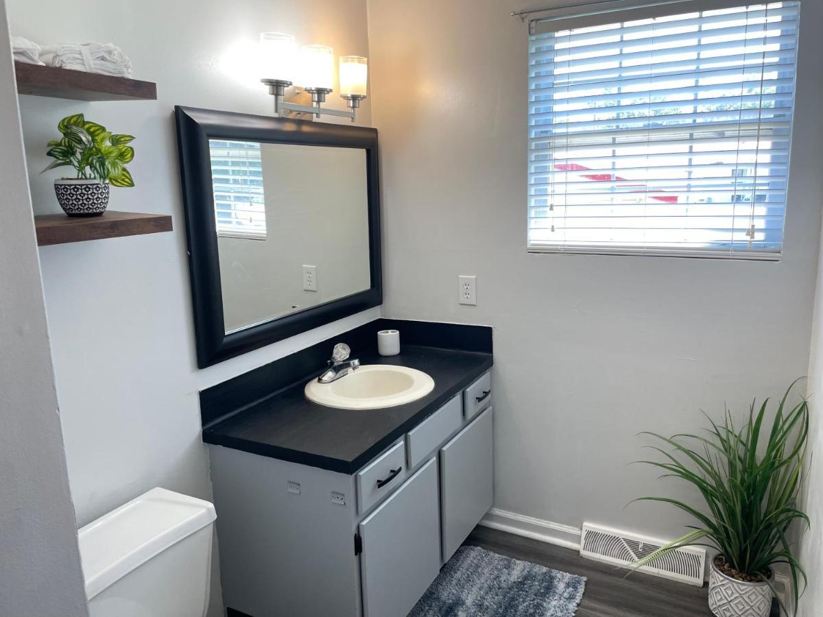 Spacious 1King Bd/2Queen Bd/* 1 Mile From I-85 Lexington Exteriör bild