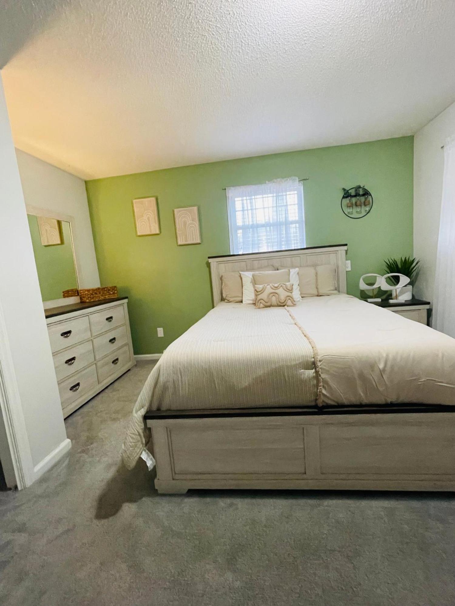 Spacious 1King Bd/2Queen Bd/* 1 Mile From I-85 Lexington Exteriör bild